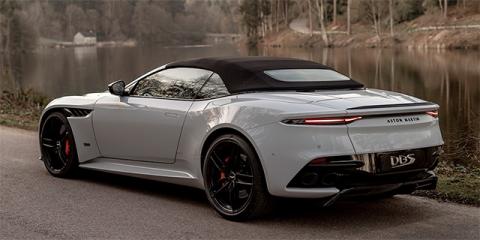 Кабриолет Aston Martin Superleggera Volante дебютировал официально