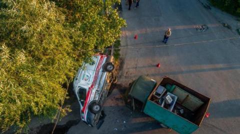 В Днепре грузовик влетел в "скорую", пятеро пострадавших