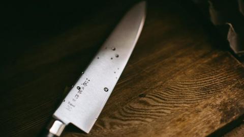 Почему нельзя дарить ножи: приметы и суеверия