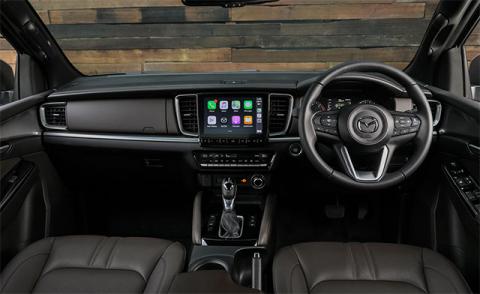 Mazda рассекретила пикап BT-50 нового поколения
