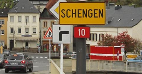 Для украинцев Шенгенская зона пока закрыта – МИД