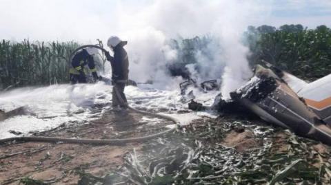 Под Киевом упал легкомоторный самолет