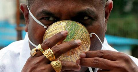 Вслед за маской из золота в Индии предлагают маски с бриллиантами