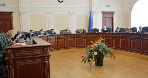 Судья из Днепропетровской области отстранена от работы