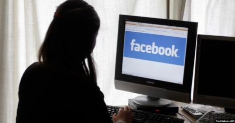 Судью оскорбили посты в Фейсбуке и комментарии под ними