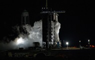SpaceX запустила на МКС грузовой корабль Dragon 2
