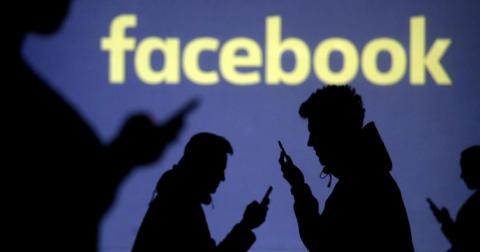 Facebook обвинили в дискриминации американцев ради мигрантов