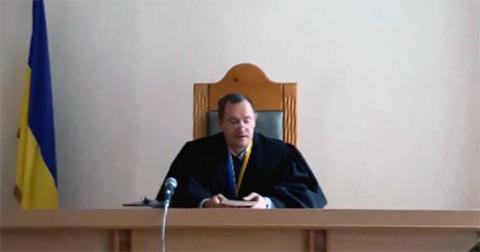 Судью из Днепра уволили за беспредел