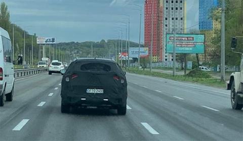Новый Kia Sportage 2022 заметили в Украине задолго до мировой премьеры (фото)