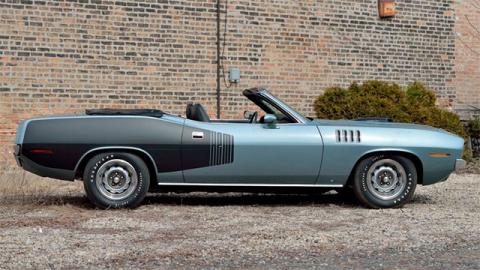 Культовый американский авто 70-х продадут по цене двух Bugatti Chiron