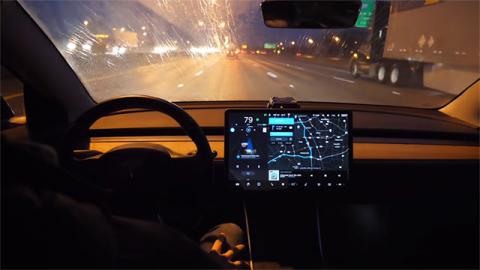 Владелец Tesla Model 3 рассказал о сэкономленных деньгах на топливе за 3 года (видео)