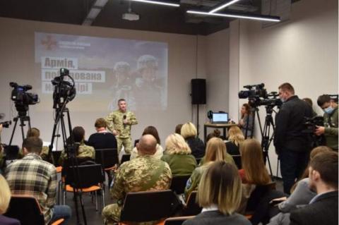 Советник – уполномоченная Президента Украины приняла участие в форуме «Армия, построенная на доверии»
