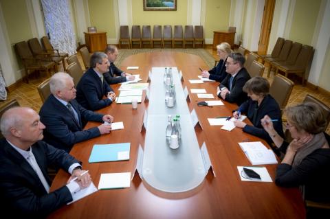 Роман Машовец обсудил с государственным секретарем МИД Германии пути улучшения ситуации c безопасностью на востоке и вокруг Украины
