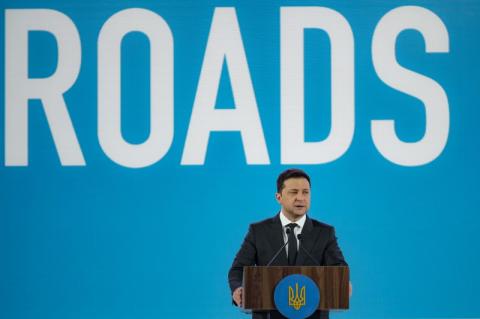 Владимир Зеленский: За два года в рамках программы «Большое строительство» обновлено и построено более 40% основной сети дорог Украины