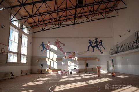 «Велике будівництво» в Чернівецькій області перетворило 10-літній довгобуд на сучасну школу