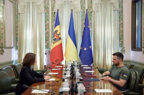 Глава Украинского государства встретился с Президентом Молдовы в Киеве