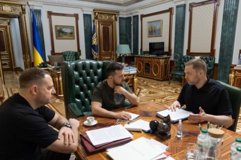 Президент Украины провел встречу с министром внутренних дел