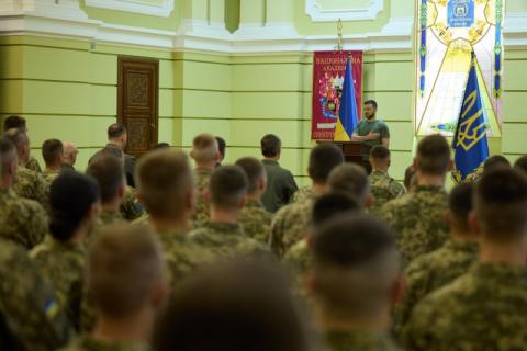 От качества обучения офицеров зависит жизнь солдат и результаты на поле боя – Президент во время выступления в Национальной академии Сухопутных войск