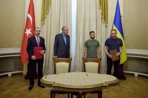 В присутствии Владимира Зеленского и Реджепа Тайипа Эрдогана подписан меморандум об участии Турции в восстановлении инфраструктуры Украины