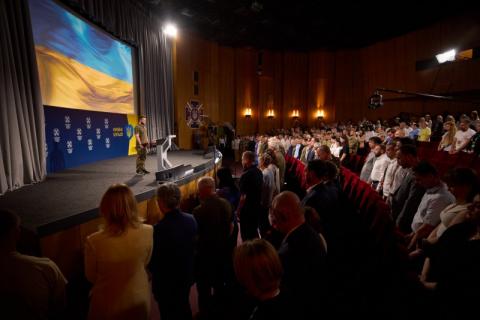 Ветеранское сообщество станет одним из самых больших в Украине – Глава государства принял участие в форуме ветеранов и волонтеров
