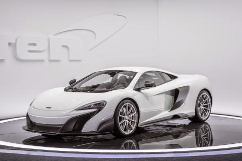 Компания McLaren в следующем году представит обновленный суперкар (ФОТО)