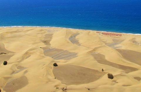 Рай на земле. Удивительные песчаные дюны на Канарских островах (ФОТО)