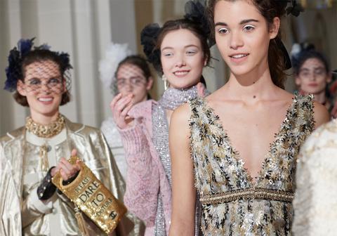 Изысканный мир моды: в Париже прошел 13-й Chanel Metiers d’Art (ФОТО)