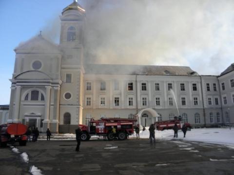 В историческом здании на Львовщине произошел крупный пожар