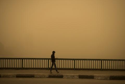 На Египет обрушилась песчаная буря - фото, видео
