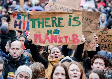 Марш в поддержку климата: в Бельгии прошла массовая акция - фото