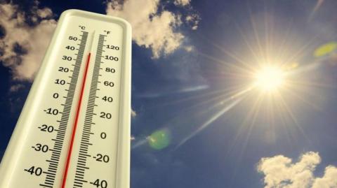 В Украину идет жара до +32: погода на выходные