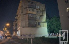 Посыпалась штукатурка: громкий треск "заставил" жителей многоэтажки покинуть квартиры
