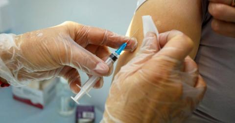 Принудительную вакцинацию обжаловали в суд: ОАСК назначил заседание