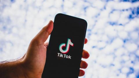 TikTok  :   