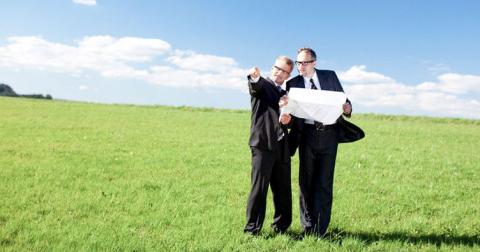 Как проверить землю перед покупкой расскажет адвокат