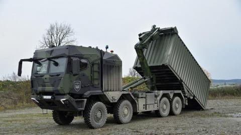  Rheinmetall   26    HX 8x8